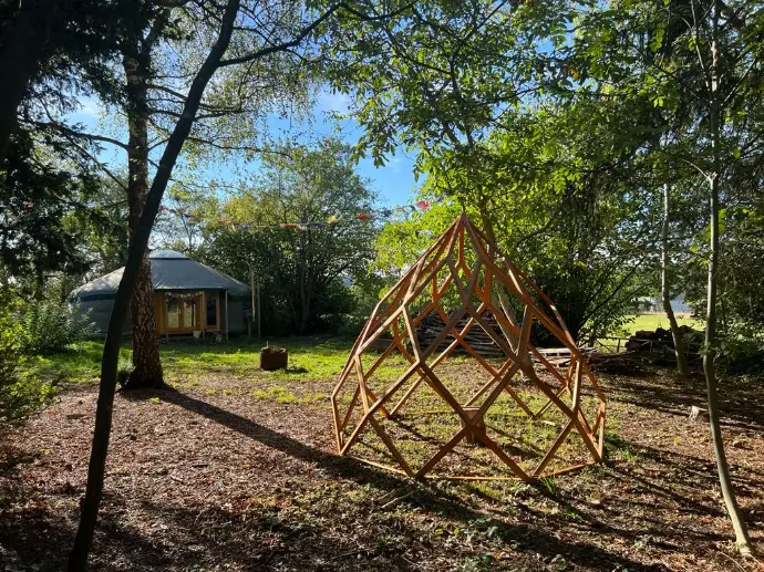 Centre Bendurya Pure Garden en Belgique – jardin et espace de soins Sowa Rigpa